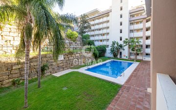 Property slide 44