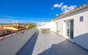 Property slide 17