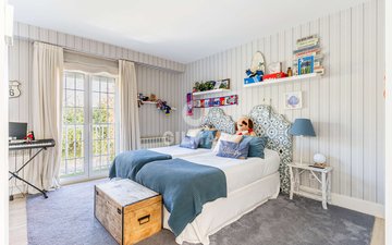 Property slide 20