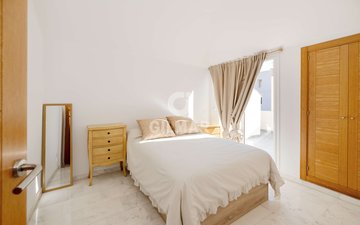 Property slide 30