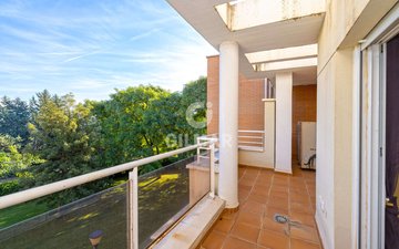 Property slide 33
