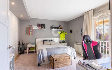 Property slide 23