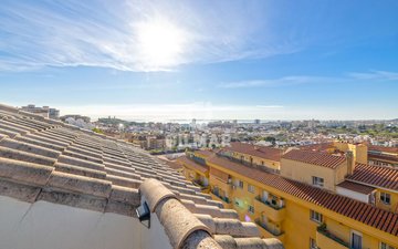 Property slide 16