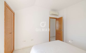 Property slide 32