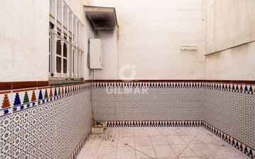 Property slide 17