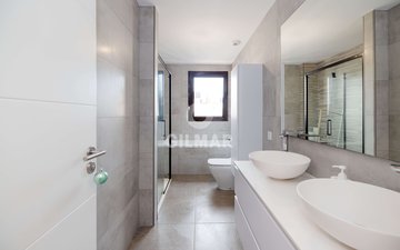 Property slide 51