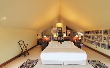 Property slide 18