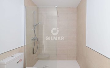 Property slide 32