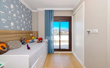 Property slide 32