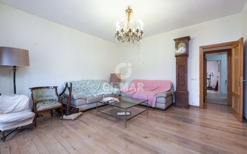 Property slide 7