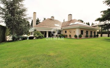 Property slide 32