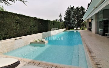Property slide 31