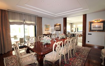 Property slide 10