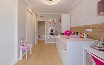 Property slide 44
