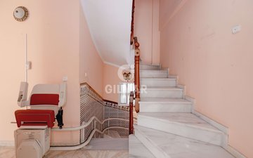 Property slide 20