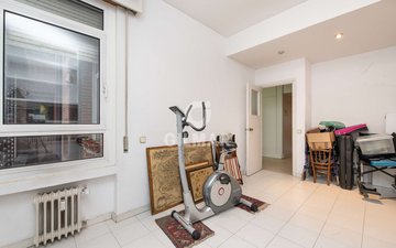 Property slide 16