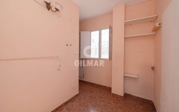 Property slide 35