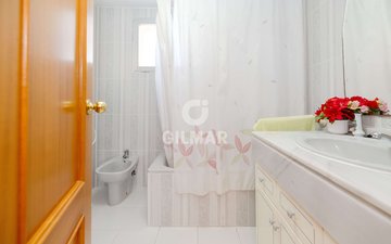Property slide 20