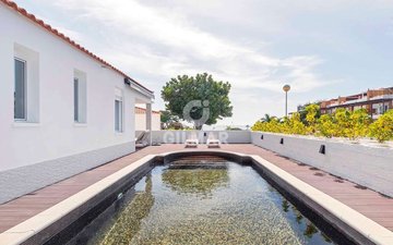 Property slide 25