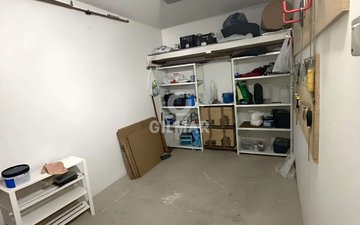 Property slide 19