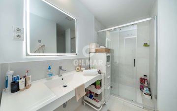 Property slide 25