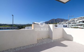 Property slide 32