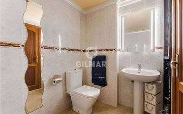 Property slide 10
