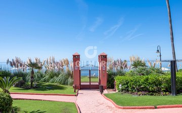 Property slide 14