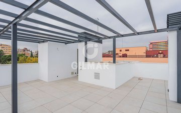 Property slide 32