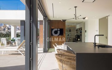 Property slide 28