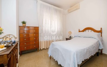 Property slide 17