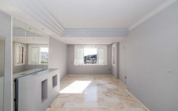 Property slide 44