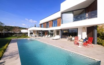 Property slide 40