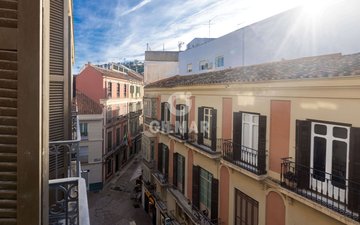 Property slide 18