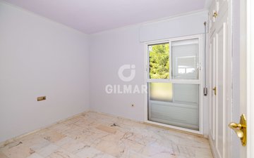 Property slide 48