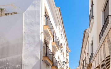 Property slide 33