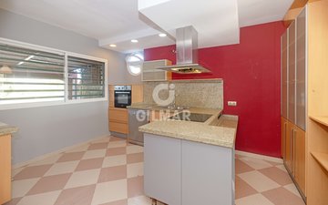 Property slide 32