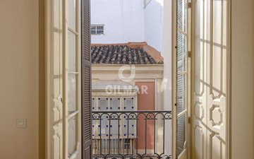 Property slide 16