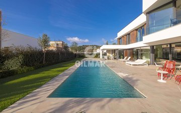 Property slide 10