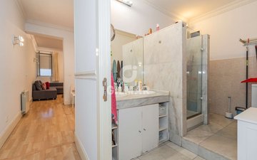 Property slide 25
