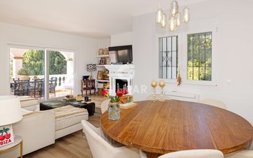 Property slide 20