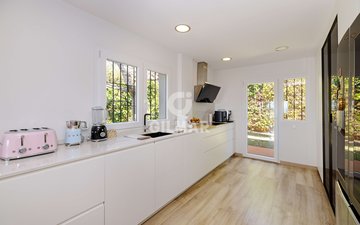 Property slide 42