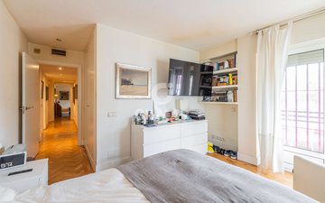 Property slide 22
