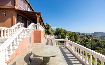 Property slide 6