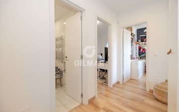Property slide 25