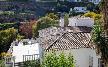 Property slide 42