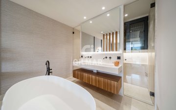 Property slide 18