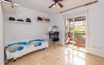 Property slide 31