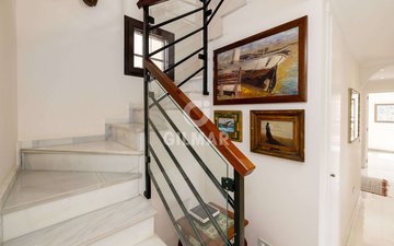 Property slide 35