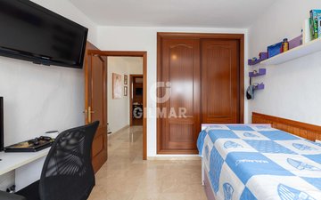 Property slide 40